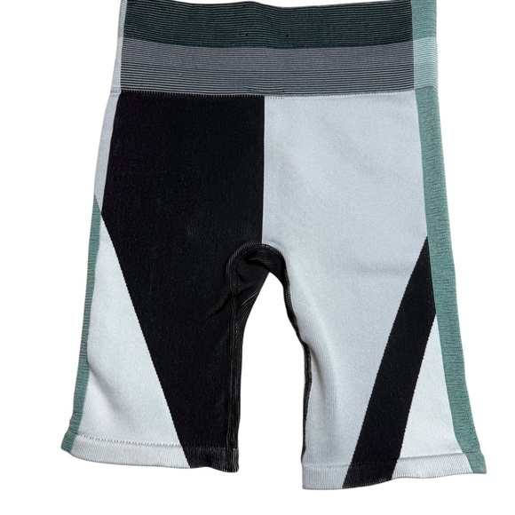 Nike Dri-FIT Colorblock 7” Compression Training Shorts Sz Large Green Black Gray - Picture 5 of 8